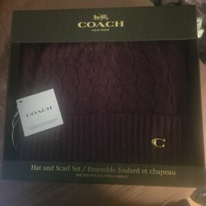 Coach Deep Purple Hat and Scarf Set